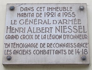 No 34 : plaque.