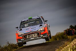 Hyundai kende een sterke rally, met Paddon voor hun als laagst geklasseerde op een vijfde plaats