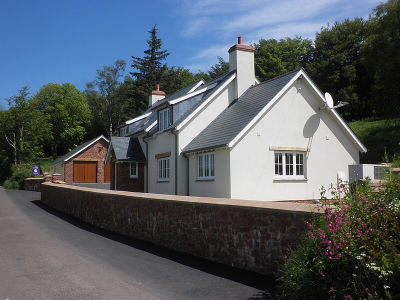 File:New cottage, for sale - geograph.org.uk - 3989987.jpg