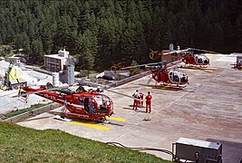 Zermatt Helipad with an Alouette III and two S315B Lamas