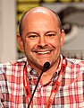 Rob Corddry interpreta Joe Krutel