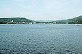 Vido de Titisee kaj de la ripozloko de la sama nomo (2004)