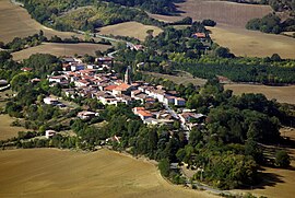 A general view of Puycasquier