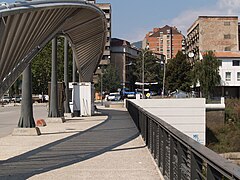 Il ponte sul fiume Ibar che divide Mitrovica