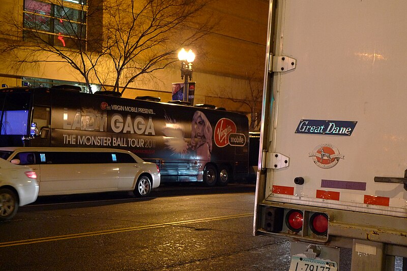 File:Monster Ball tourbus - WashingtonDC.jpg