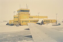 Iqulit airport (YFB) terminal building