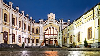 Hovedindgangen til Koziatyn jenbanestation.