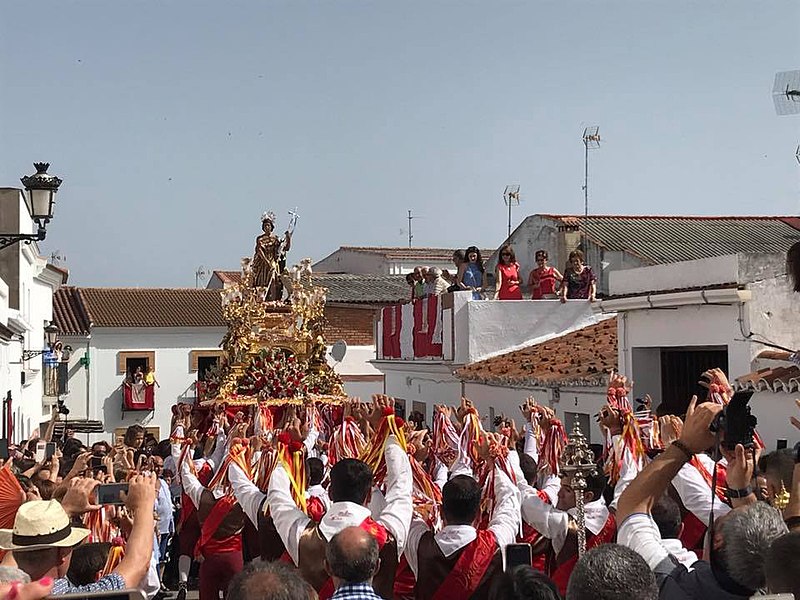 File:Cascabeleros sanjuan.jpg