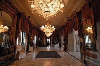 Salón de los Espejos in het Palacio de los Capitanes Generales