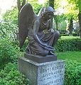 Sa tombe dans l'ancien cimetière de l'église des Douze-Apôtres à Berlin