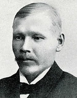 Paavo Tikkanen vuonna 1908.