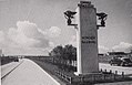 Kilometersteen 0,0 langs de voormalige Reichsautobahn bij Ramersdorf, gearchiveerd in het Ida-Seele-Archiv. (rond 1937)