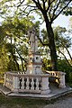 Statue des Johannes Nepomuk am Südostufer des Weihers