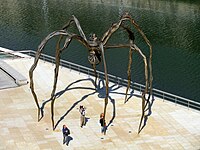 Maman, de Louise Bourgeois (1999). Esteriores del Muséu Guggenheim de Bilbao.