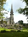 L'église et la fontaine Saint-Gouesnou.