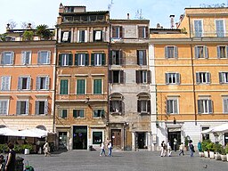 Piazza di Santa Maria in Trastevere.