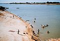 Praia fluvial no río Chari, en Xamena.