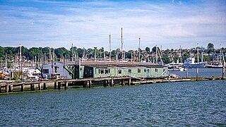 Woolston floating bridge at Kemps Quay marina