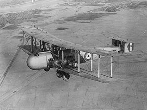 Victoria J7924 der No. 70 Sqn. im Irak. Sie wurde im Mai 1928 bei einem Sturm in der Nähe von Ur zerstört