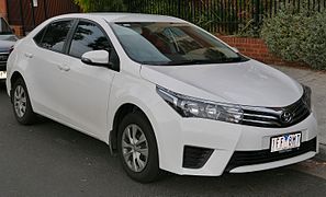 Toyota Corolla E170 (2013–17)