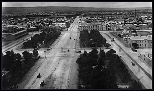 Victoria Square, 1895