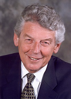 Wim Kok vuonna 1994.