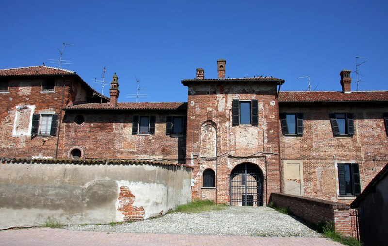 File:CastellodAgogna.jpg