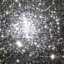 Messier 4 on pallomainen tähtijoukko