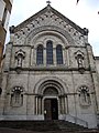 L'église Saint-Laurent, façade.