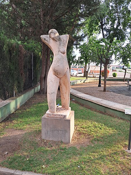 File:Escultura del embarazo.jpg