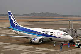 Air Nippon Boeing 737-500