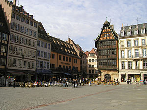 Français : Place de la Cathédrale