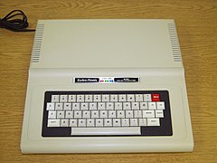 TRS-80 Color Computer (1): later, white case