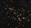 Cúmulo de galaxia RXC J0032.1+1808, que es parte del programa RELICS.[9]​