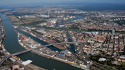 Flygfoto över Mannheims hamn, 2008.