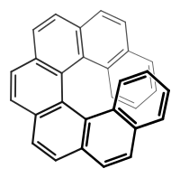 Chemie: (P)-(+)-Heptahelicen weist Helizität im Uhrzeigersinn auf.