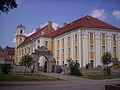 English: Corpus Christi Church Norsk bokmål: Kristi Legeme kirke Polski: Kościół pw. Bożego Ciała