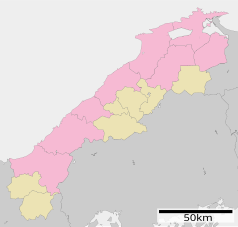 Mapa konturowa prefektury Shimane, po prawej nieco u góry znajduje się punkt z opisem „Okuizumo”