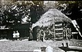 Baye : hutte de sabotier vers 1935.