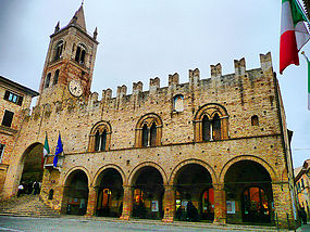 Palazzo del podestà em Montecassiano