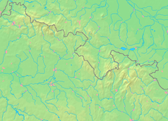 Mapa konturowa Sudetów, u góry nieco na lewo znajduje się punkt z opisem „Bernartice”