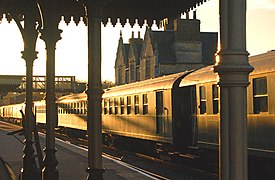 Sunset approaches at Wansford railway station - geograph.org.uk - 1563101.jpg