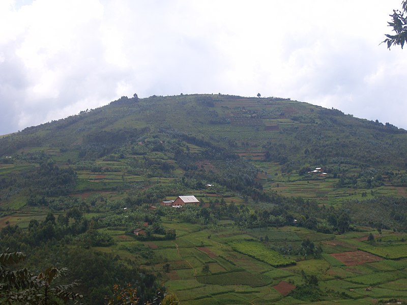 File:Climat des montagnes à Murambi.jpg