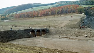 Ausgetrocknete Hennetalsperre im September 1976