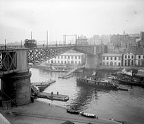 Le pont National remplacé par l’actuel pont de Recouvrance depuis la Reconstruction.