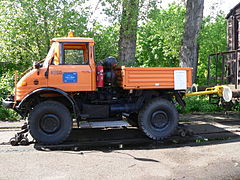 Road-rail vehicle (Unimog).