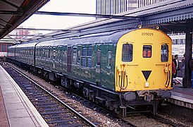 BR Class 205, 205029 in BR green livery at Reading