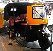 Tuk Tuk Taxi (Octopussy) front-right National Motor Museum, Beaulieu.jpg