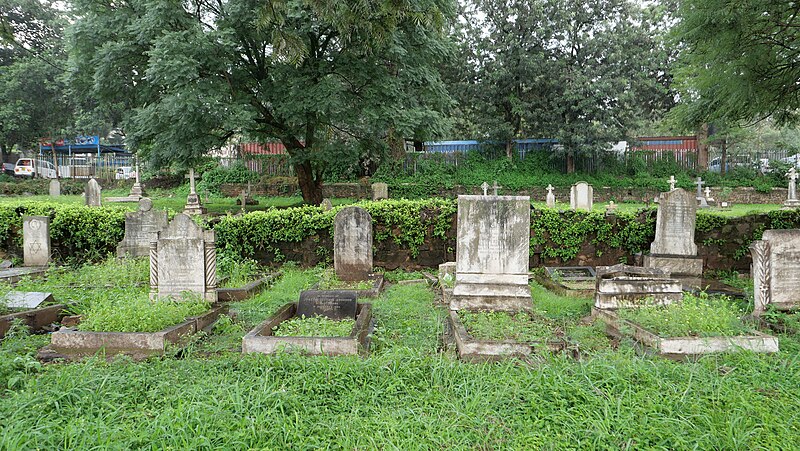 File:NairobiSouthJewishCemetery RomanDeckert21042024-017.jpg