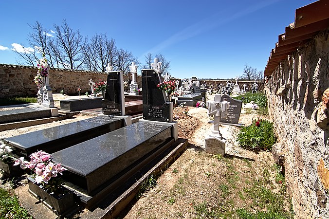 Cemetery of Cabezón de la Sierra